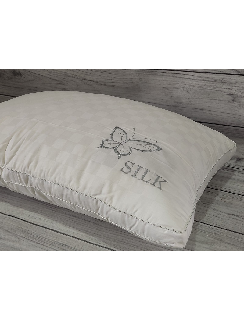 Word of dreamШовкова подушка 50х70см. Китай.