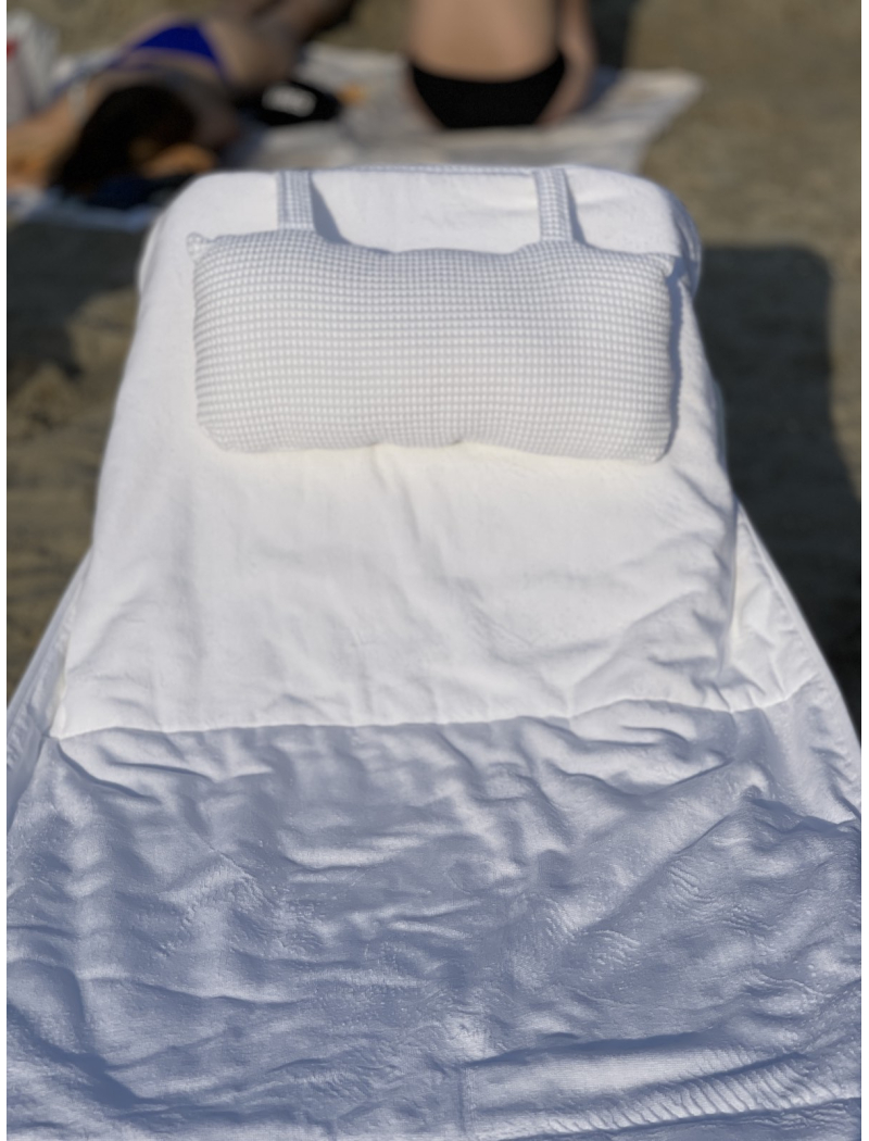 Белый чехол на шезлонг. С кормашками и подушками. Турция.