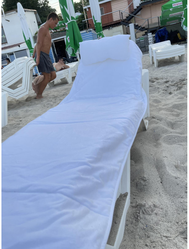 Белый чехол на шезлонг. С кормашками и подушками. Турция.