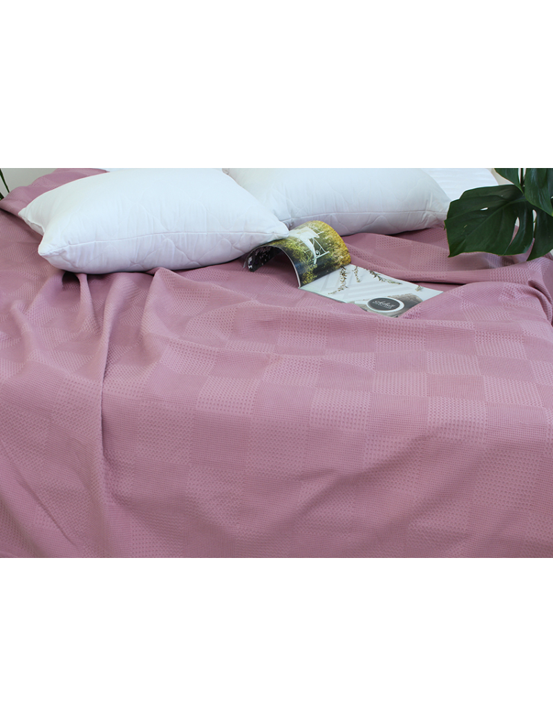 Простынь-покрывало пике 160х235 см. Клетка розовая