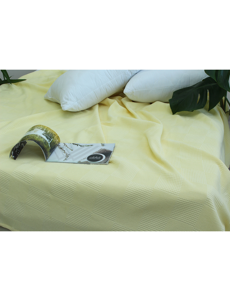 Простынь-покрывало пике 200х235 см. Клетка желтая