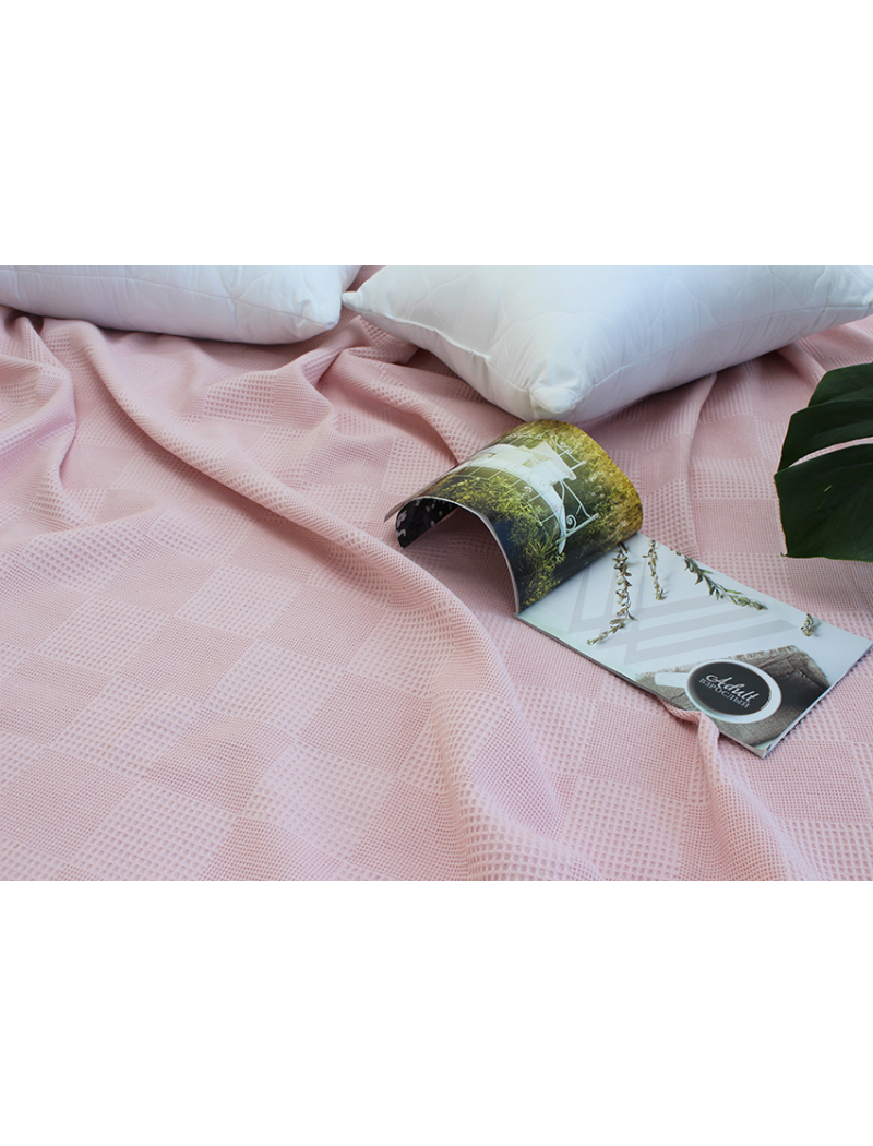 Простынь-покрывало пике 200х235 см. Клетка пудра