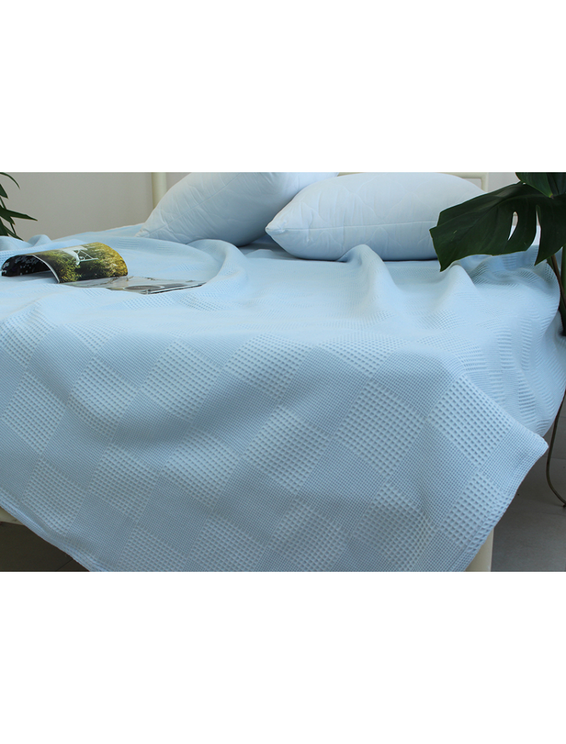 Простынь-покрывало пике 200х235 см. Клетка голубая