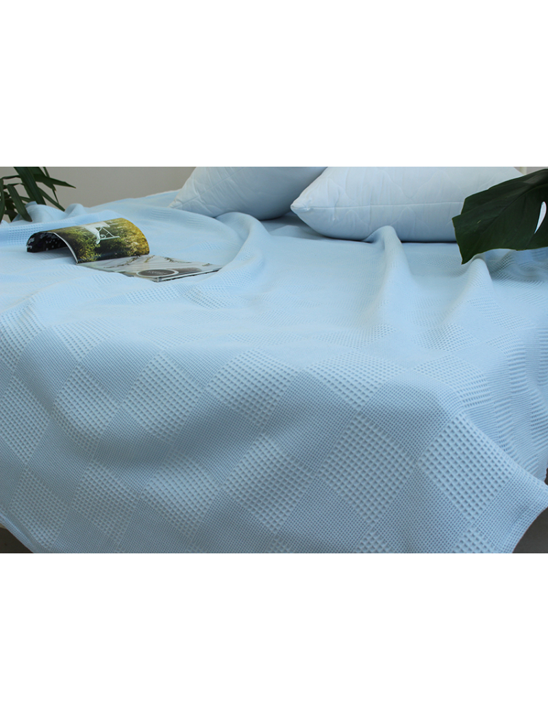 Простынь-покрывало пике 200х235 см. Клетка голубая