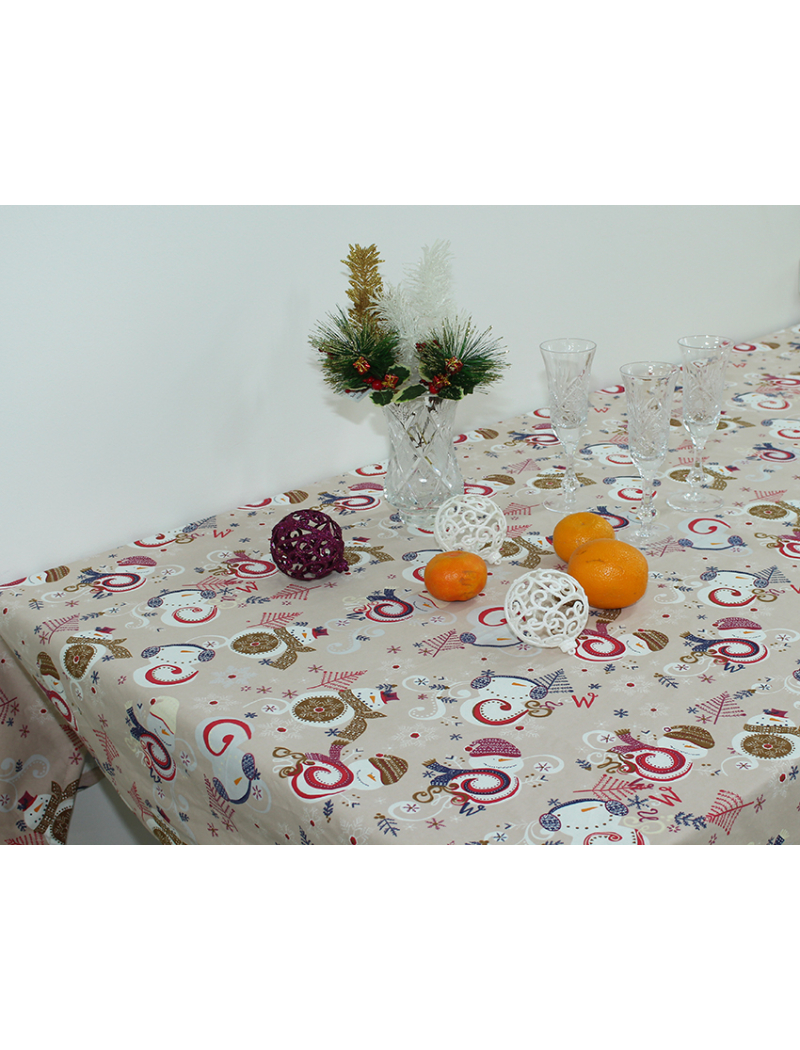 Скатерть Новогодняя Снеговик бежевая